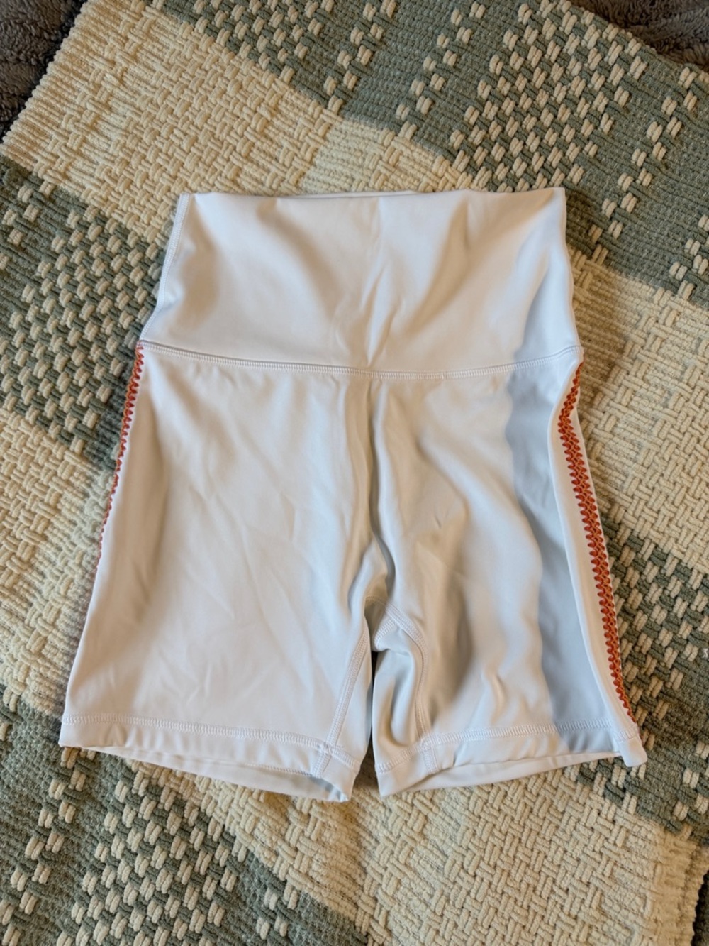 Women’s Aerie biker shorts 🤍